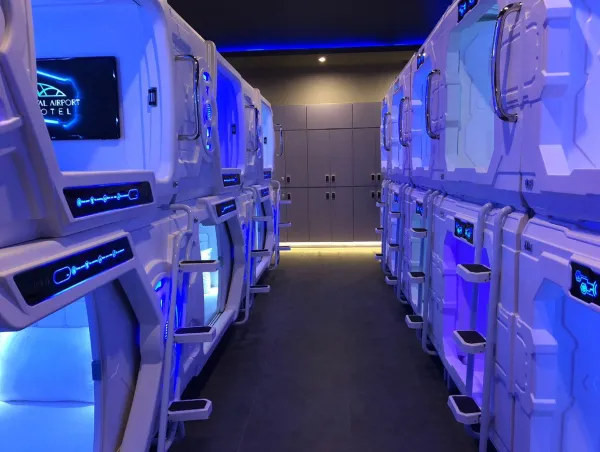 Hotel FIRST CAPSULE HOTEL INSIDE INDONESIAN AIRPORT<br>SOEKARNO-HATTA TERIMAL 3<br>CAPSULE HOTEL 4 dah3